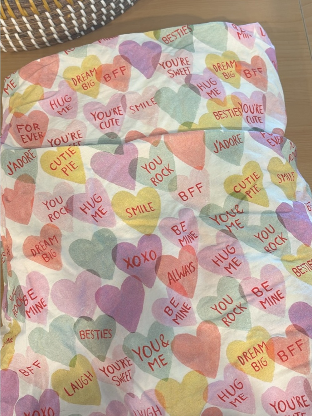 Pottery Barn Kids Multicolor Heart-Print crib sheet - Pastel Hearts